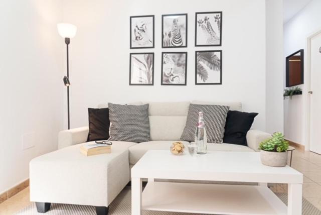 At Trajano 1 Apartment Almeria Ngoại thất bức ảnh